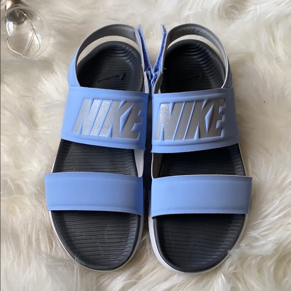 nike tanjun sandals blue